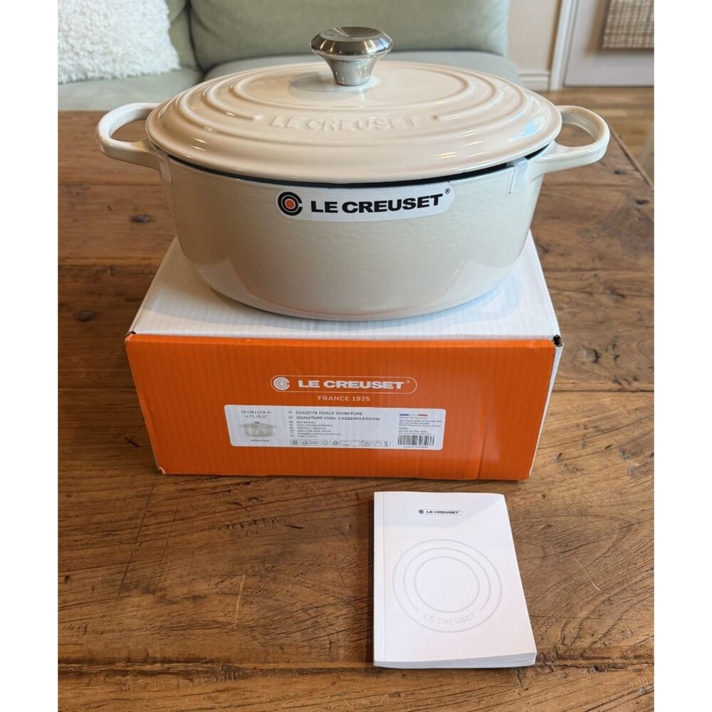 Le Creuset Enameled Cast Iron Signature Oval Dutch Oven 5 qt 29 cm Meringue NEW